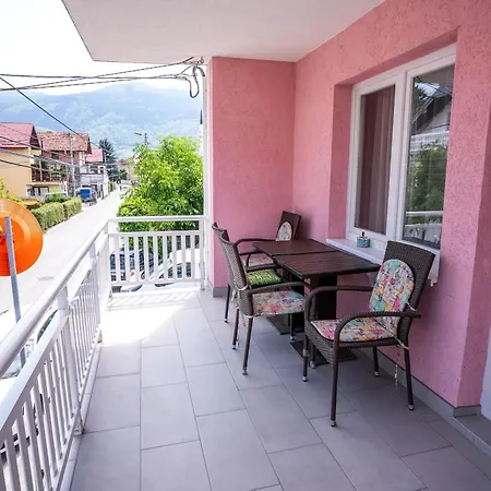 Apartment Ilidza Garden Escape *