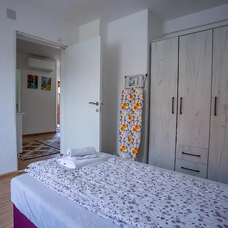 Apartment Ilidza Garden Escape *