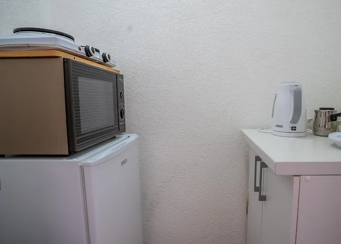 Ilidza Garden Escape *